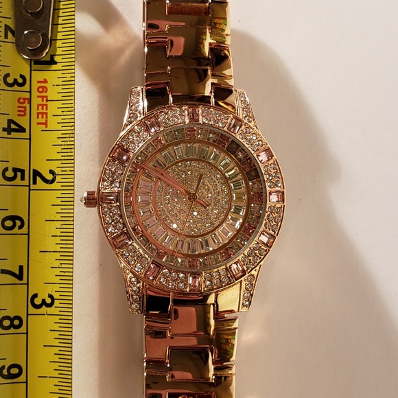 Beautiful Victoria Weick Glamorous Bling! Watch - Picture 6 of 8